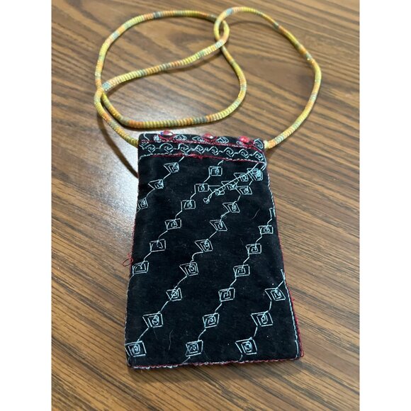 Small embroidered crossbody Velcro pouch with faux jewels - Picture 2 of 8